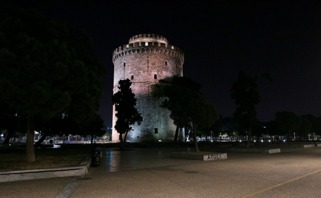 Περαιτέρω «κλείσιμο»: Το σκληρό μέτρο που έρχεται στην Θεσσαλονίκη μετά το ρεκόρ των 905 κρουσμάτων