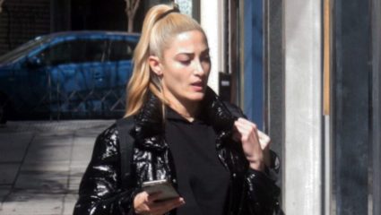 «Γι΄αυτήν δεν ισχύουν τα μέτρα;»: Η νέα φωτό της Ιωάννας Τούνη που εξόργισε το κοινό (Pic) «Γι΄αυτήν δεν ισχύουν τα μέτρα;»: Η νέα φωτό της Ιωάννας Τούνη που εξόργισε το κοινό (Pic)
