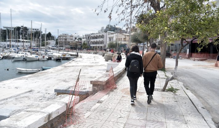 Το σχέδιο της κυβέρνησης για το άνοιγμα λιανεμπορίου, σχολείων, εστίασης