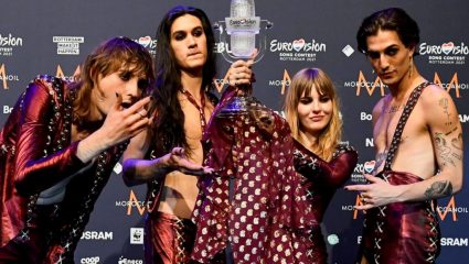 Σκάνδαλο στην Eurovision: Οι νικητές έκλεψαν το τραγούδι; Ακούστε τις απίστευτες ομοιότητες Σκάνδαλο στην Eurovision: Οι νικητές έκλεψαν το τραγούδι; Ακούστε τις απίστευτες ομοιότητες