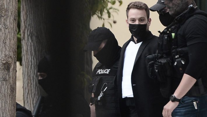 «Θέλω να μου το φέρεις»: Το «περίεργο» πρώτο αίτημα του πιλότου προς τον αδερφό του (Pic) «Θέλω να μου το φέρεις»: Το «περίεργο» πρώτο αίτημα του πιλότου προς τον αδερφό του (Pic)