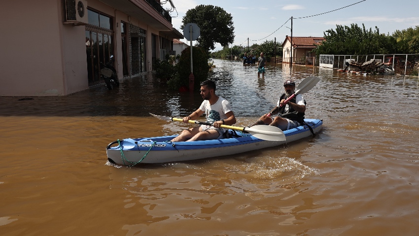 «Διαστάσεις ενδημίας»: Αυτό που κανείς δεν σκέφτηκε για τις φονικές πλημμύρες... (Vid)