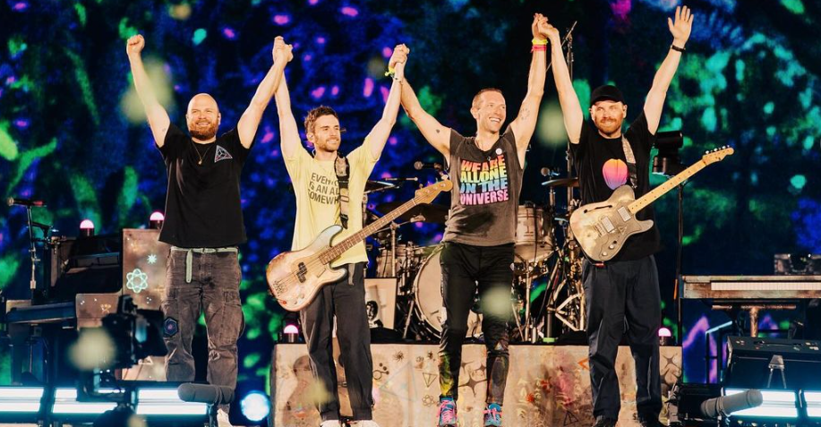 Οσμή «σκανδάλου»: Αντιληφθήκατε τι έκαναν οι Coldplay μετά τη σαρωτική συναυλία στο ΟΑΚΑ;