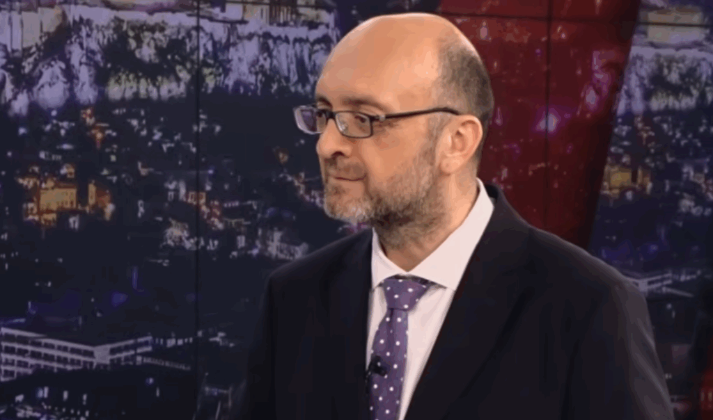 «Μου φάνηκε τρομερά αστείο»: Η απάντηση Ζαχαρού για τη fake φωτό που προκάλεσε αντιδράσεις