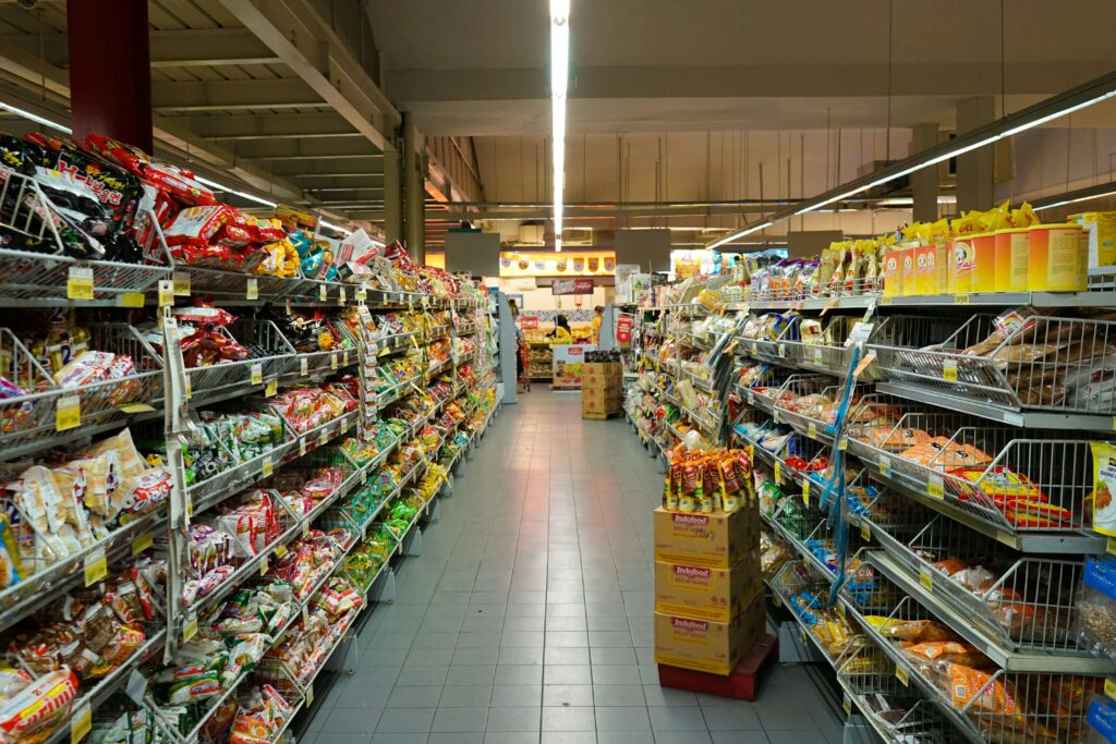 Για να ξεπεράσει τους ανταγωνιστές του: Το super market που αλλάζει τις τιμές 100 φορές την ημέρα Για να ξεπεράσει τους ανταγωνιστές του: Το super market που αλλάζει τις τιμές 100 φορές την ημέρα
