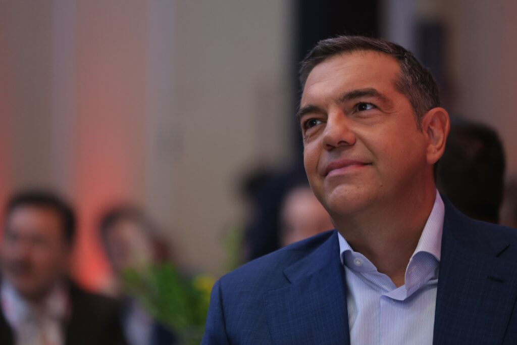 Νέα αποκάλυψη-βόμβα του Τσίπρα από το βιβλίο: Αυτή είναι η «Ιθάκη» - Τι μαρτυρά για το δημοψήφισμα