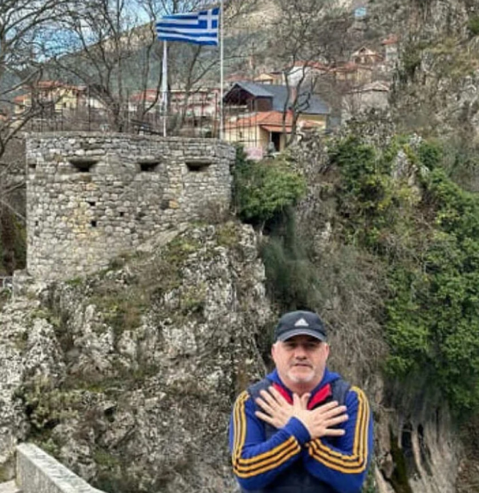 «Απειλή για την εσωτερική ασφάλεια»: Ο δημοσιογράφος στον οποίο επιβλήθηκε ισόβια απαγόρευση εισόδου στην Ελλάδα