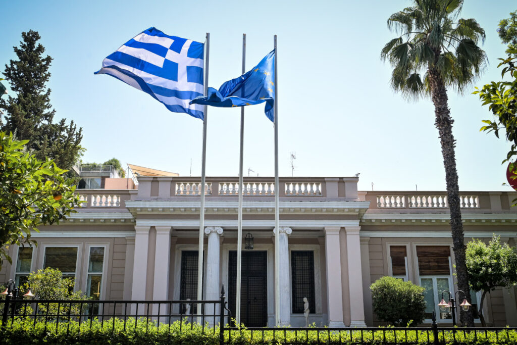 «Μπλε αντάρτες»: Πανικός στο Μαξίμου από την εξέγερση των δικών τους δημάρχων