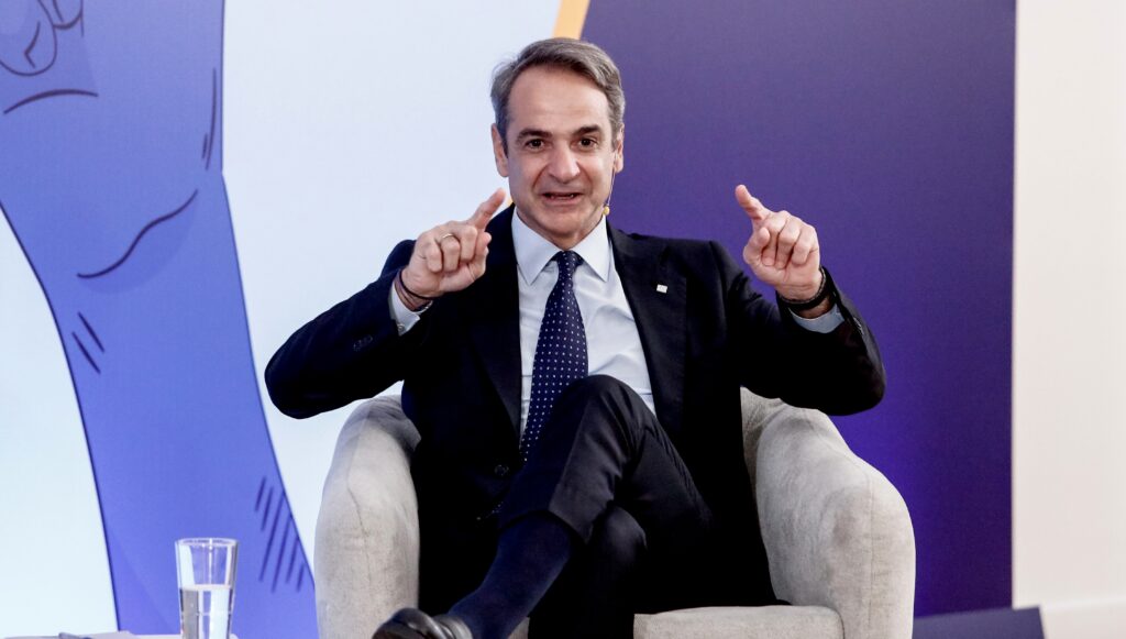 Στη μάχη των εκλογών: Ο παρουσιαστής και ο τραγουδιστής που θέλει στα ψηφοδέλτια της η Νέα Δημοκρατία