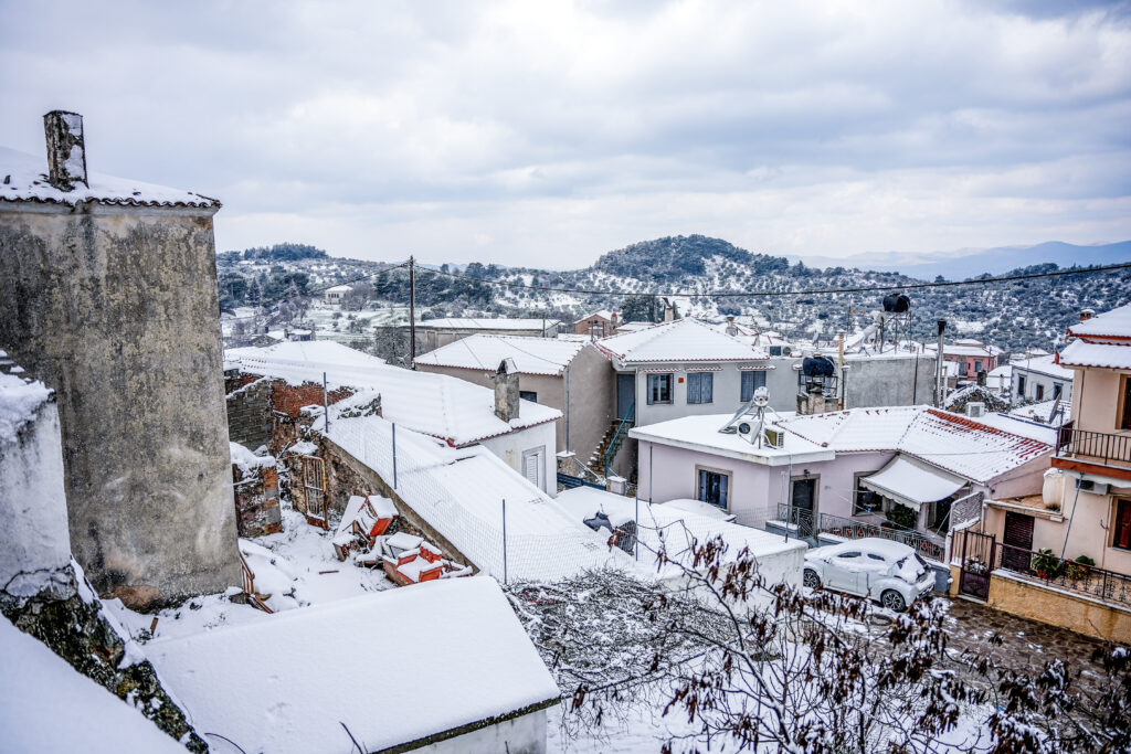 Χιόνι και μέσα στην πόλη: Η εβδομάδα του Δεκέμβρη που θα κάνει βαρύ χειμώνα