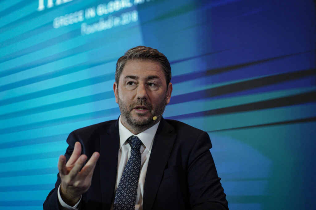nikos-androulakis