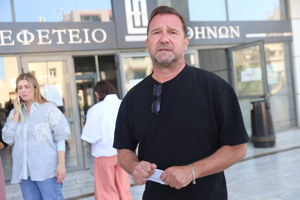 Νέα ρήξη στο κίνημα των Τεμπών για την «πολιτικό» Καρυστιανού: Την αδειάζουν ο ένας μετά τον άλλο οι συγγενείς των θυμάτων