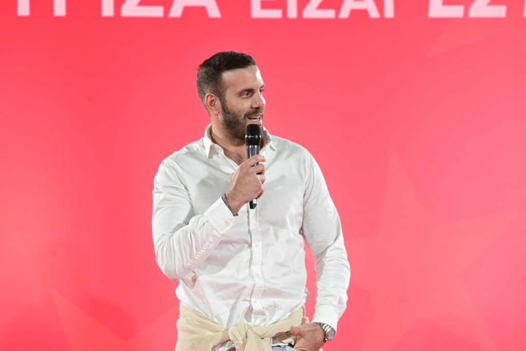 Σάλος από τον ξυλοδαρμό δημοσιογράφου από τον Νίκο Παππά – Διαγραφές, μήνυση κι αντιδράσεις - Το «ένοχο» παρελθόν του