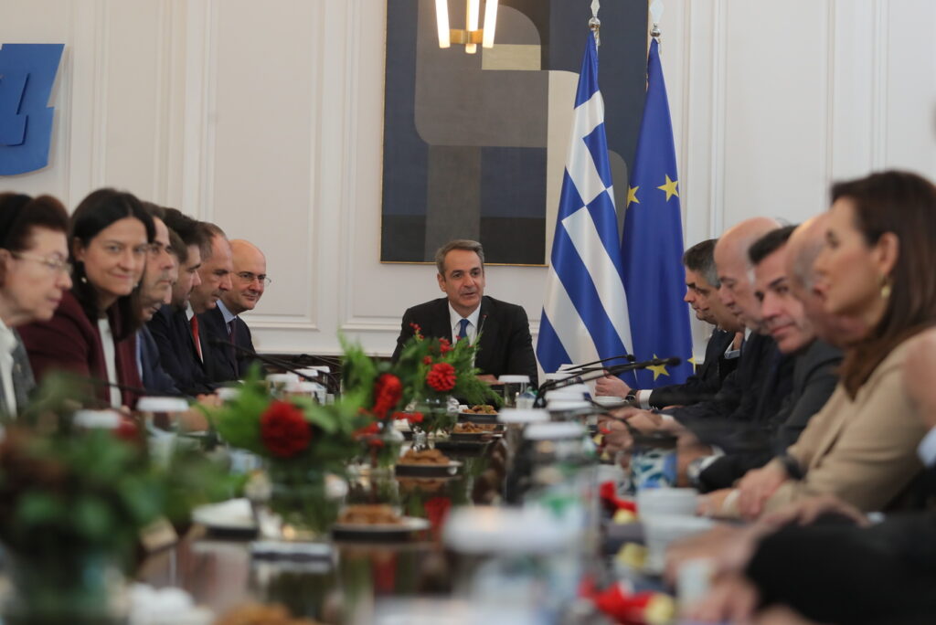 Ολομέτωπη της κυβέρνησης στα μπλόκα: Ποιο είναι το plan b που προανήγγειλε ο Μητσοτάκης κι επιβεβαίωσε ο Χρυσοχοΐδης