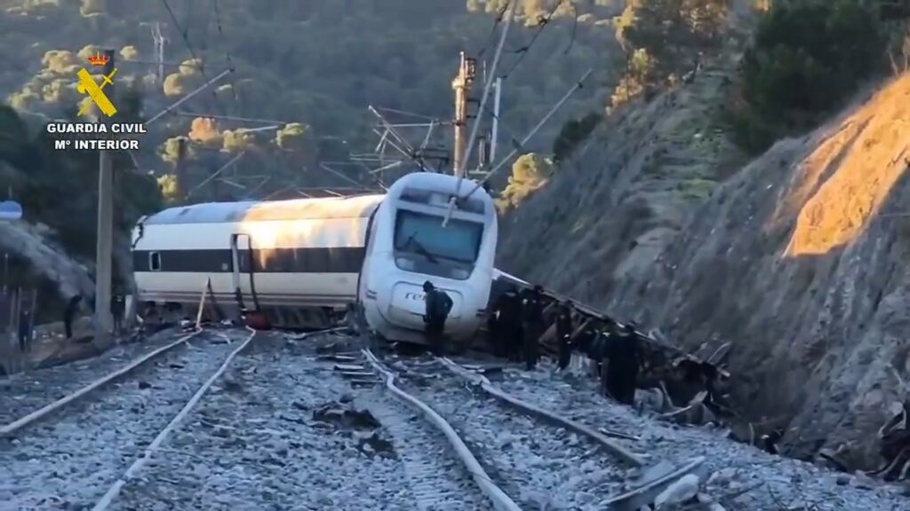 Πολύνεκρο δυστύχημα τρένων στην Ισπανία: Τι γνωρίζουμε ως τώρα και τι δεν γνωρίζουμε για τη φονική σύγκρουση