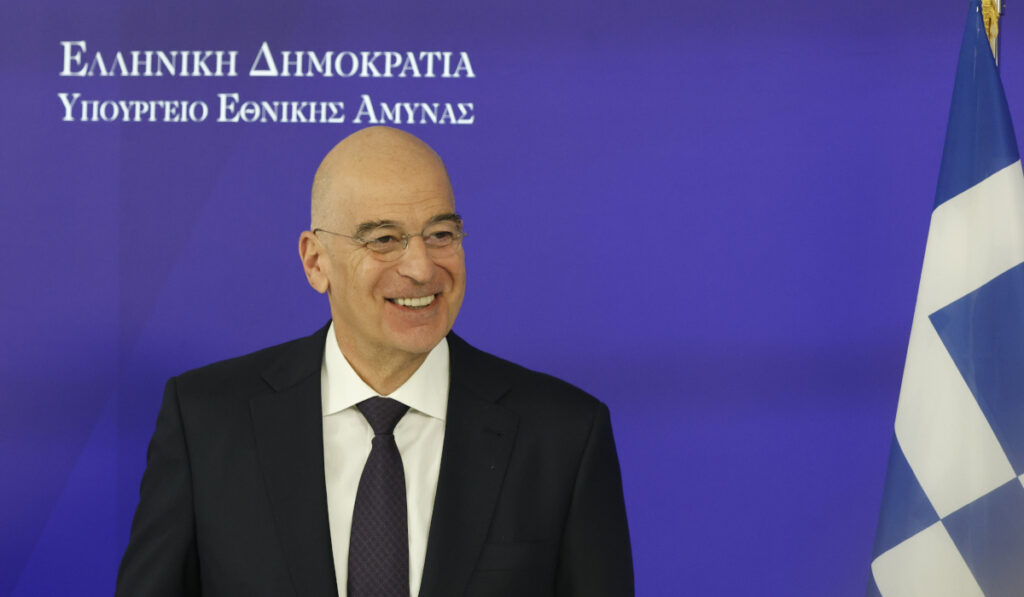 nikos-dendias