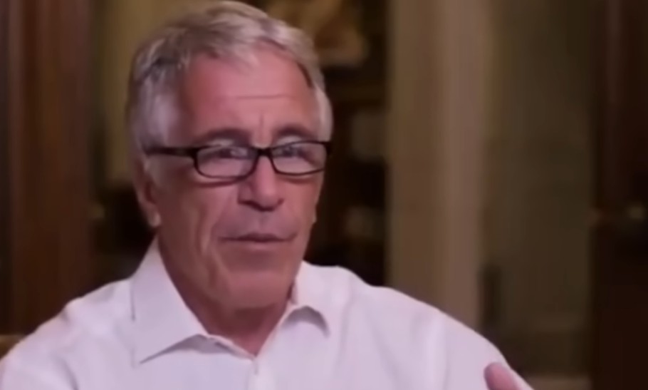 Από το Παλάτι του Μπάκιγχαμ στο σκάνδαλο Επστάιν: Η πρώην Δούκισσα μιλάει μέσα από emails