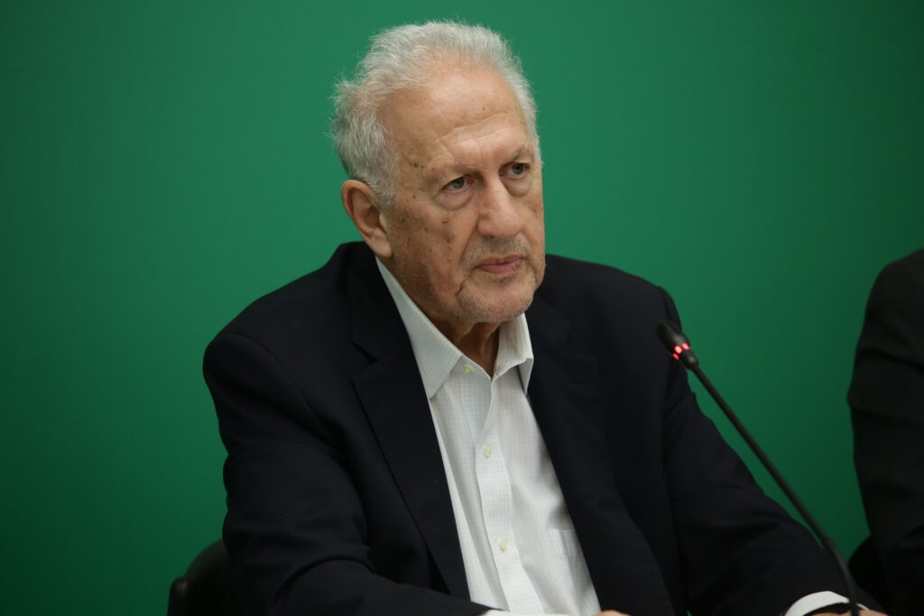 Με Μπόλαρη και Πανούση: Τα πρώτα 44 ονόματα για την επιτροπή διεύρυνσης του ΠΑΣΟΚ