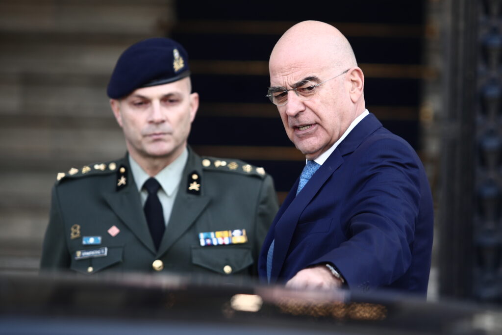 Μια βολική απουσία: Γιατί ο Νίκος Δένδιας δεν είναι στην κυβερνητική αποστολή στην Άγκυρα
