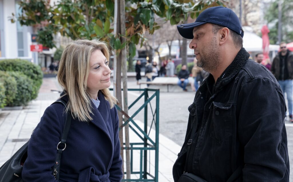 Τέμπη: Σκόπιμες κωλυσιεργίες με τις ευλογίες της κυβέρνησης καταγγέλουν οι συγγενείς
