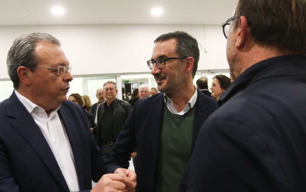 Μαζί ΣΥΡΙΖΑ και Νέα Αριστερά απέναντι στον Στουρνάρα μετά την κόντρα με τον Τσίπρα