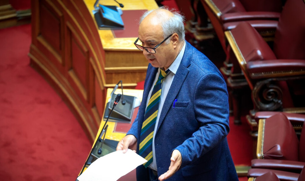 Μετά τη διαγραφή του απ’ το ΠΑΣΟΚ: Σε ποιο κόμμα πλησιάζει ο Παρασκευαΐδης