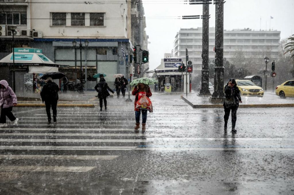 Συναγερμός για κακοκαιρία: Καταιγίδες, χαλάζι και 8 μποφόρ - Πότε θα "χτυπήσει" την Αττική