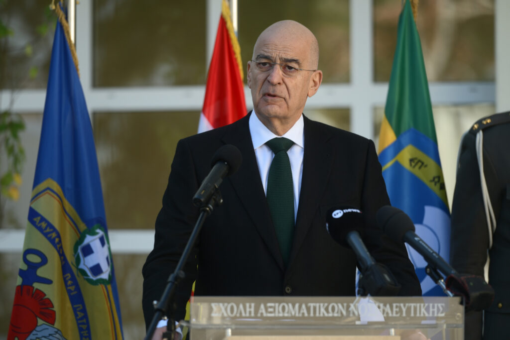 Το μήνυμα Δένδια που δεν περνά απαρατήρητο: «Η θητεία μέχρι τώρα είναι παρωδία - Ζωντανή απειλή 10 φορές μεγαλύτερή μας»