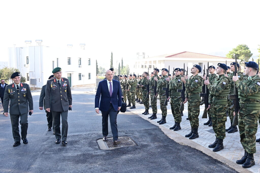 Σαρωτικές αλλαγές από τον Δένδια: Το νέο μοντέλο της στρατιωτικής θητείας δεν θυμίζει σε τίποτα το σημερινό
