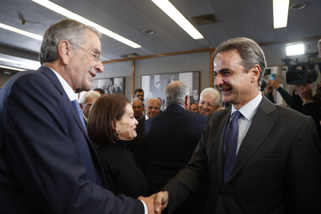 Κυριάκο άσε επιτέλους ήσυχο τον Σαμαρά!