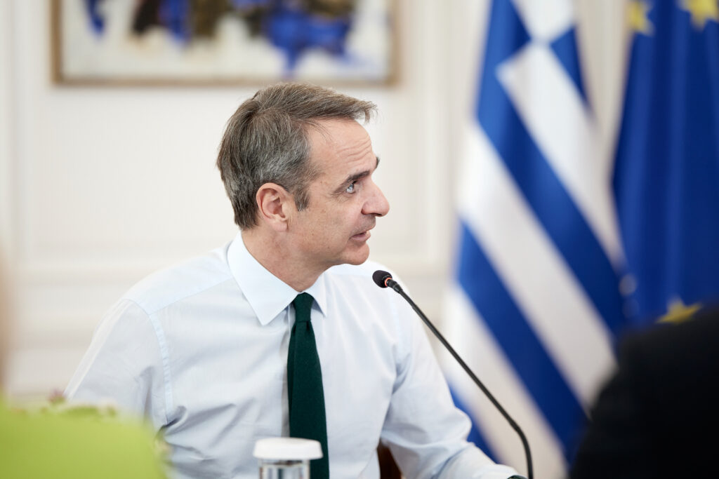 «Ο εξώστης»: Το όχι του Μητσοτάκη στην Κύπρο, η Σούδα, οι τίτλοι τέλους για την Καρυστιανού και η αλλαγή παρουσιαστή