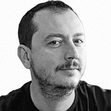 Μιχάλης Παπαδάκος