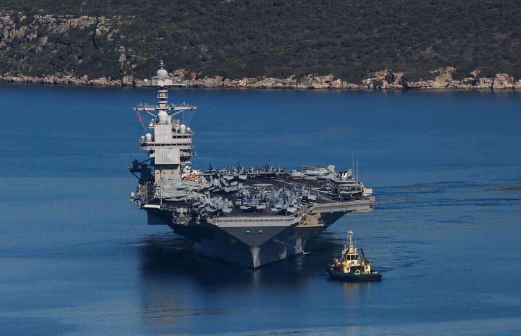 Το μήνυμα του Ιράν με τα άσφαιρα στη Σούδα, ο Μπακογιάννης, το δηλητήριο της Ζωής και το σκωτσέζικο ντους της κυβέρνησης