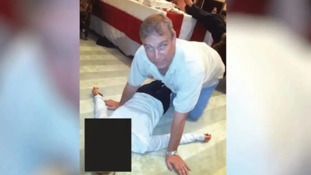 "Δεν είναι αυτό που νομίζετε" λέει πρώην σύντροφος του Άντριου για τη φωτογραφία από τα αρχεία Επστάιν