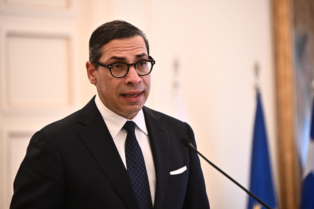 Πραγματοποιήθηκε συνάντηση ανάμεσα σε Κόμπο και Βάντεπχουλ
