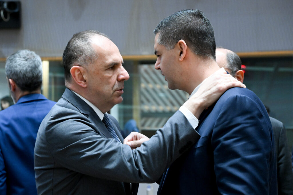 Γιώργος Γεραπετρίτης: «Δεν είναι πρόθεση της Ελλάδας να εμπλακεί στον πόλεμο»
