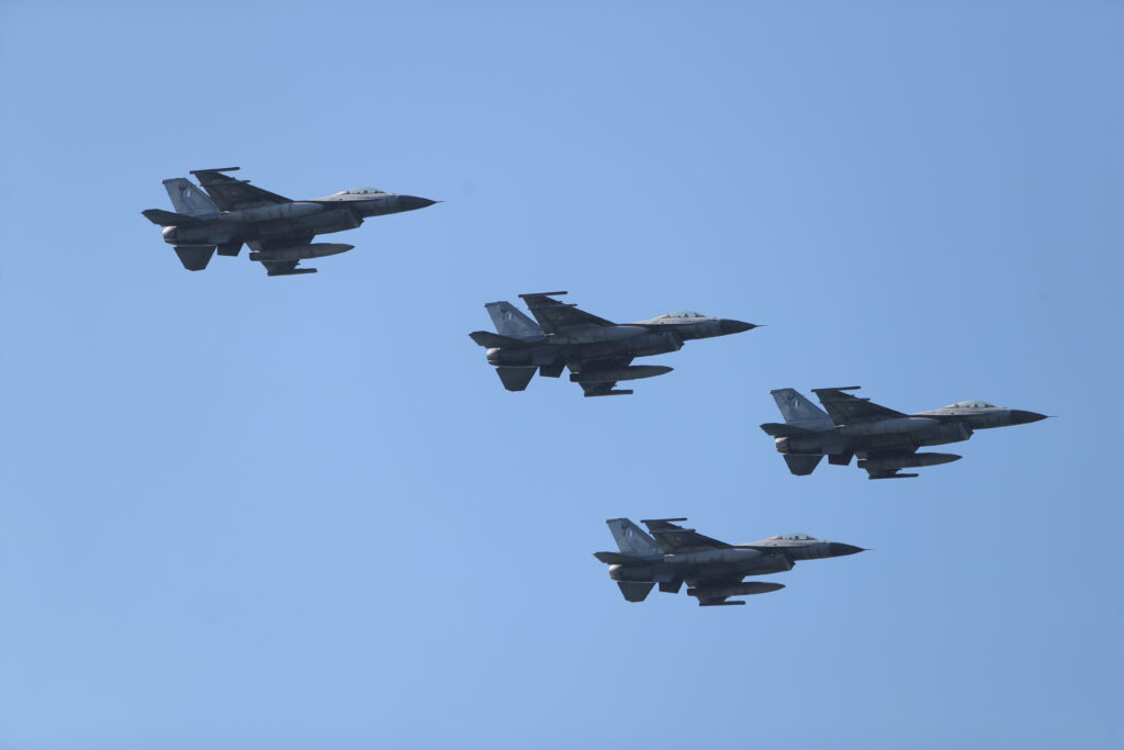 Βουλή: 3 δισ. για αντιβαλλιστικό και αντι-drone σύστημα - Αναβάθμιση άλλων 38 F-16