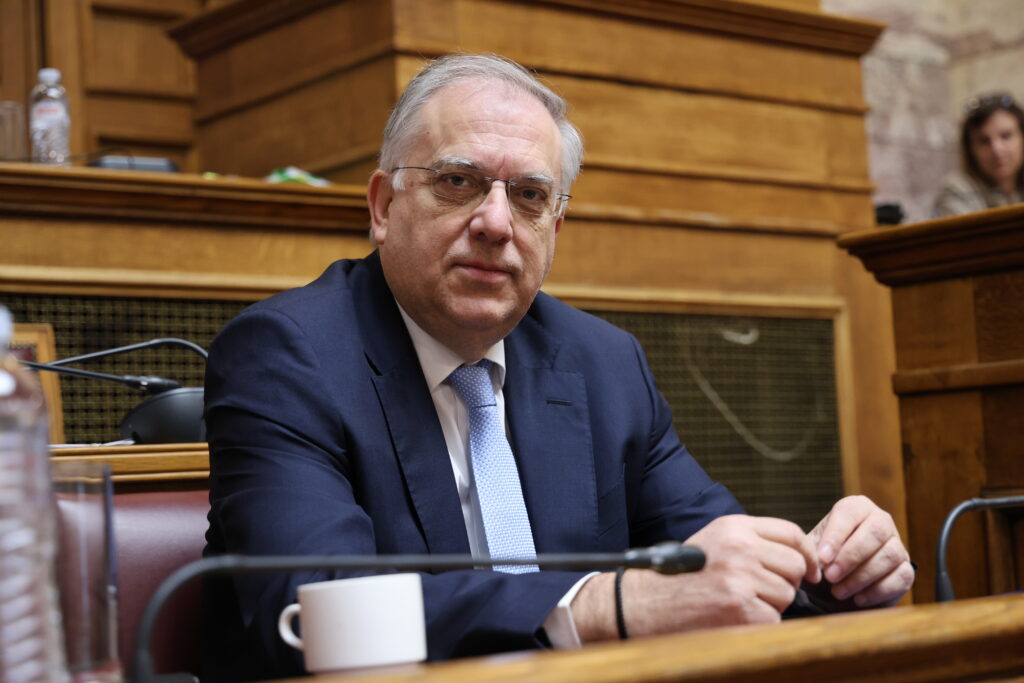 Τάκης  Θεοδωρικάκος: Ετοιμότητα για νέα μέτρα στήριξης των πολιτών