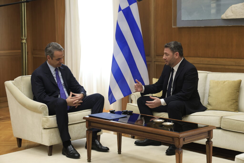 Δημοσκοπήσεις και τάσεις: Ποιοι κερδίζουν και ποιοι χάνουν - Η ακτινογραφία των τελευταίων γκάλοπ