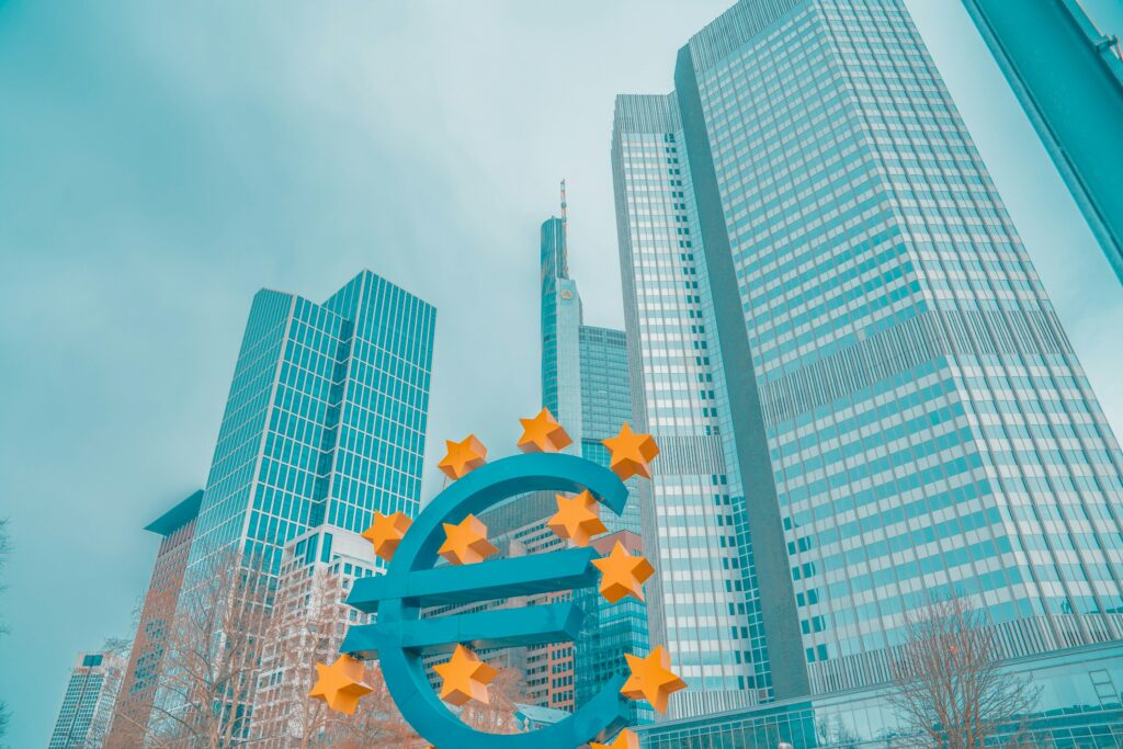 Από την απειλή του Grexit στην εποχή της ανάκαμψης: Η οπτική της ΕΚΤ για την Ελλάδα