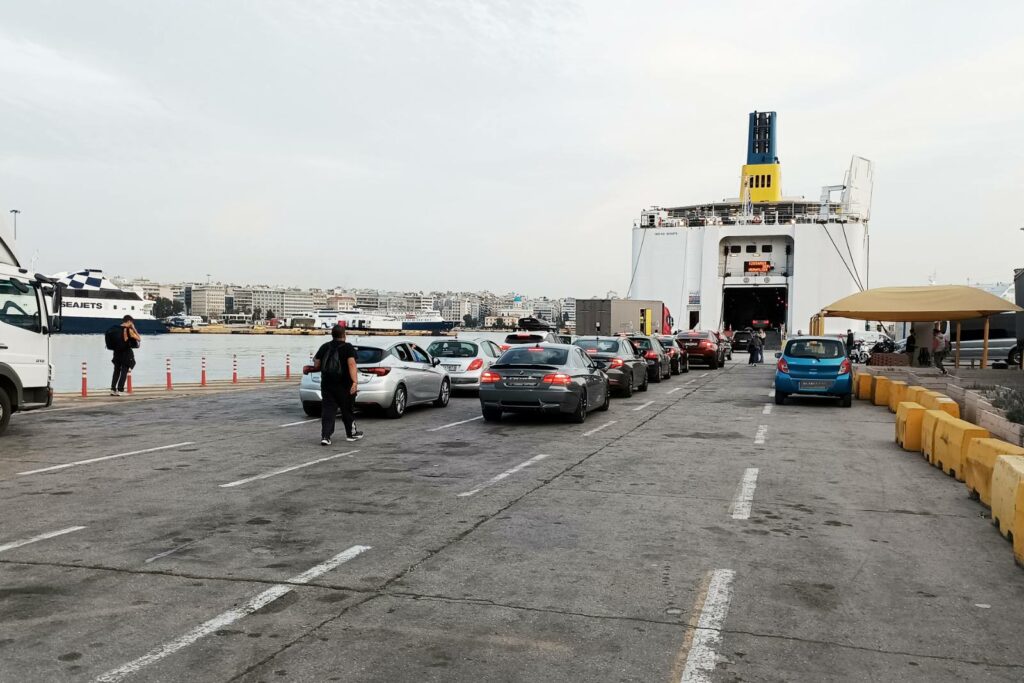 Ακρίβεια χωρίς φρένο: Τι αυξήσεις θα δούμε στα ακτοπλοϊκά και αεροπορικά εισιτήρια εν όψει Πάσχα