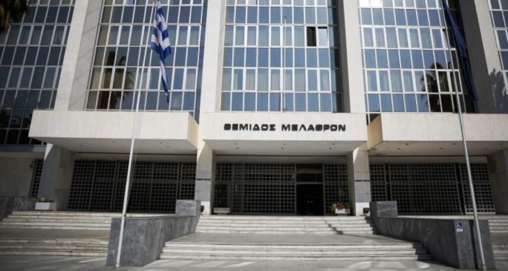 Τέμπη: Ο Άρειος Πάγος «δείχνει» όσους μπλοκάρουν τη δίκη και προειδοποιεί για απειλές κατά δικαστών