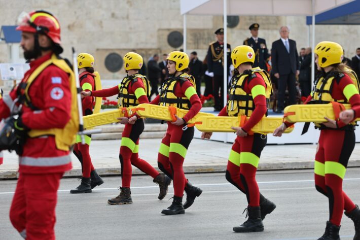 Μεγαλειώδης η στρατιωτική παρέλαση στην Αθήνα για την 25η Μαρτίου: Δύναμη ειρήνης η Ελλάδα (pics-vid)