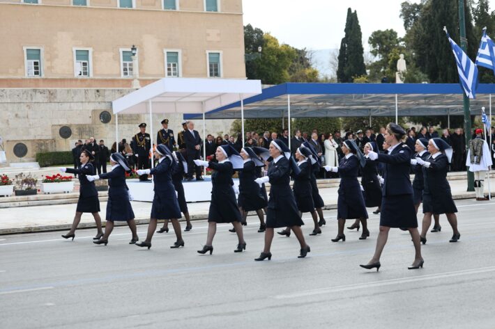 Μεγαλειώδης η στρατιωτική παρέλαση στην Αθήνα για την 25η Μαρτίου: Δύναμη ειρήνης η Ελλάδα (pics-vid)