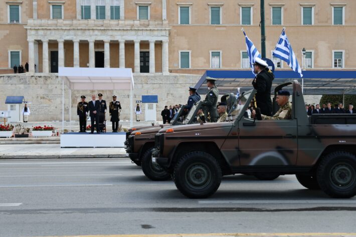 Μεγαλειώδης η στρατιωτική παρέλαση στην Αθήνα για την 25η Μαρτίου: Δύναμη ειρήνης η Ελλάδα (pics-vid)