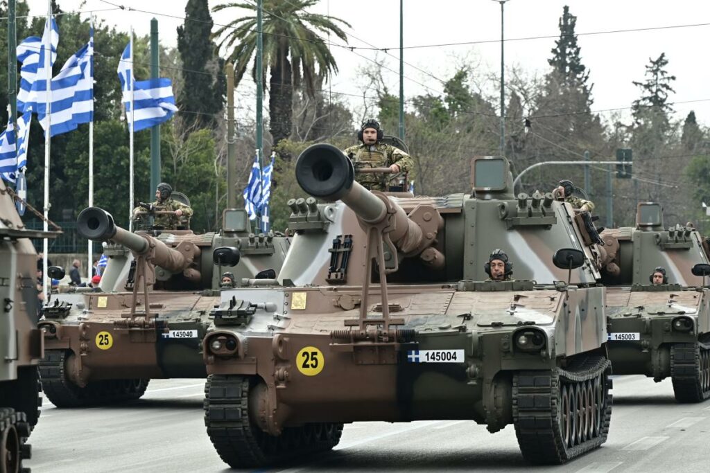 Τα νέα οπλικά συστήματα που έκλεψαν την παράσταση στη σημερινή παρέλαση (Εντυπωσιακές Εικόνες)