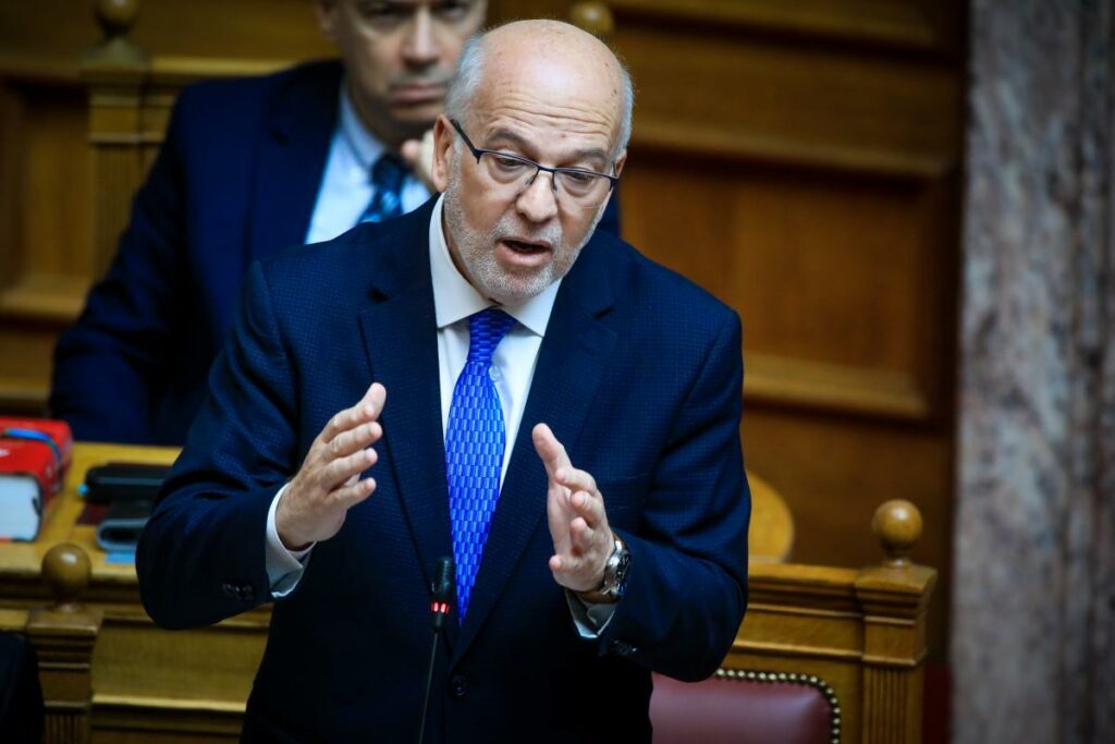 Άγρια πολιτική έκρηξη για τα Τέμπη: Ο Φλωρίδης μιλά για κακούργημα, στο στόχαστρο η Κωνσταντοπούλου