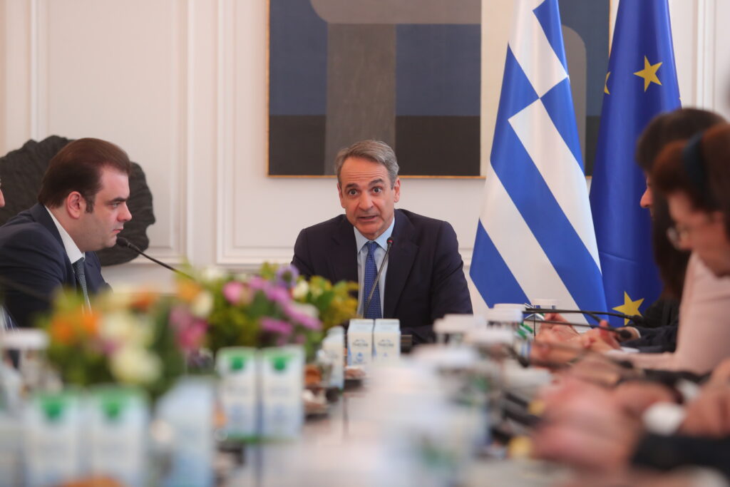 Επιχείρηση - σκούπα στην κυβέρνηση: Ποιοι φεύγουν, ποιοι έρχονται, ποιοι διαγράφονται
