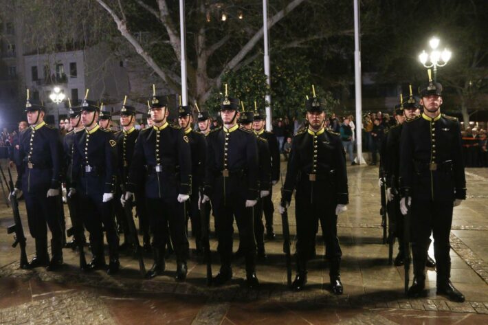 Σε κλίμα κατάνυξης εορτάστηκε η Ανάσταση σε όλη την Ελλάδα