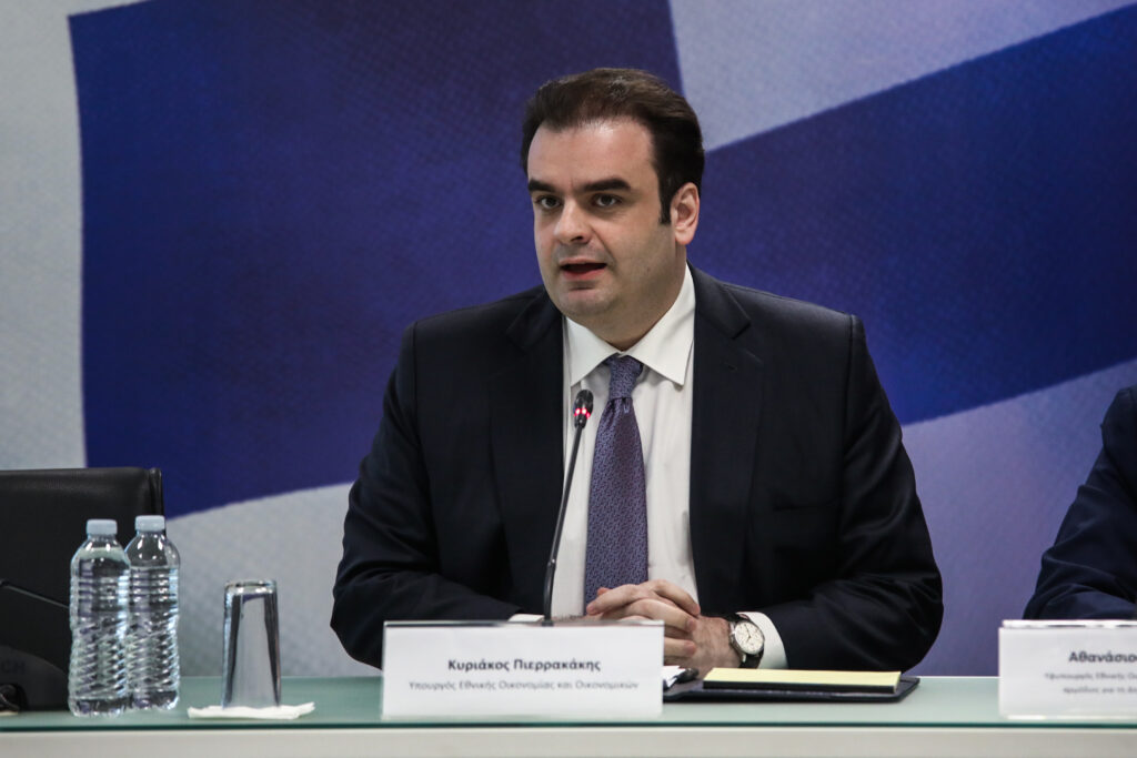 Πιερρακάκης: «Πόλεμος και ενεργειακή κρίση πιέζουν την ευρωπαϊκή οικονομία»
